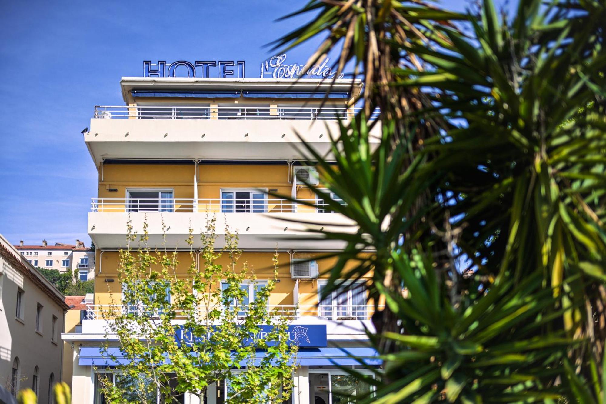 Hotel Espadon Bleu Le Lavandou Exterior foto