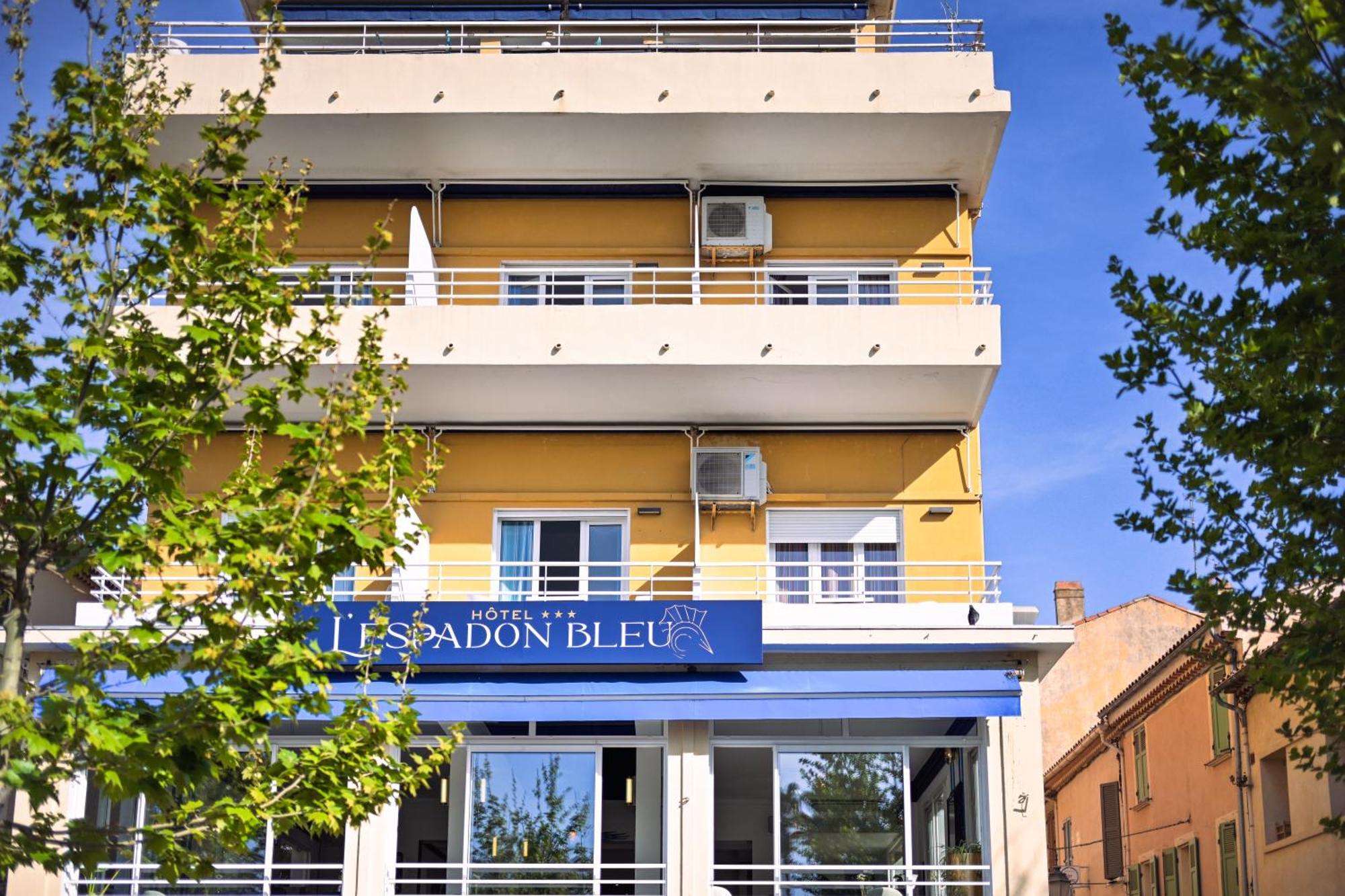 Hotel Espadon Bleu Le Lavandou Exterior foto