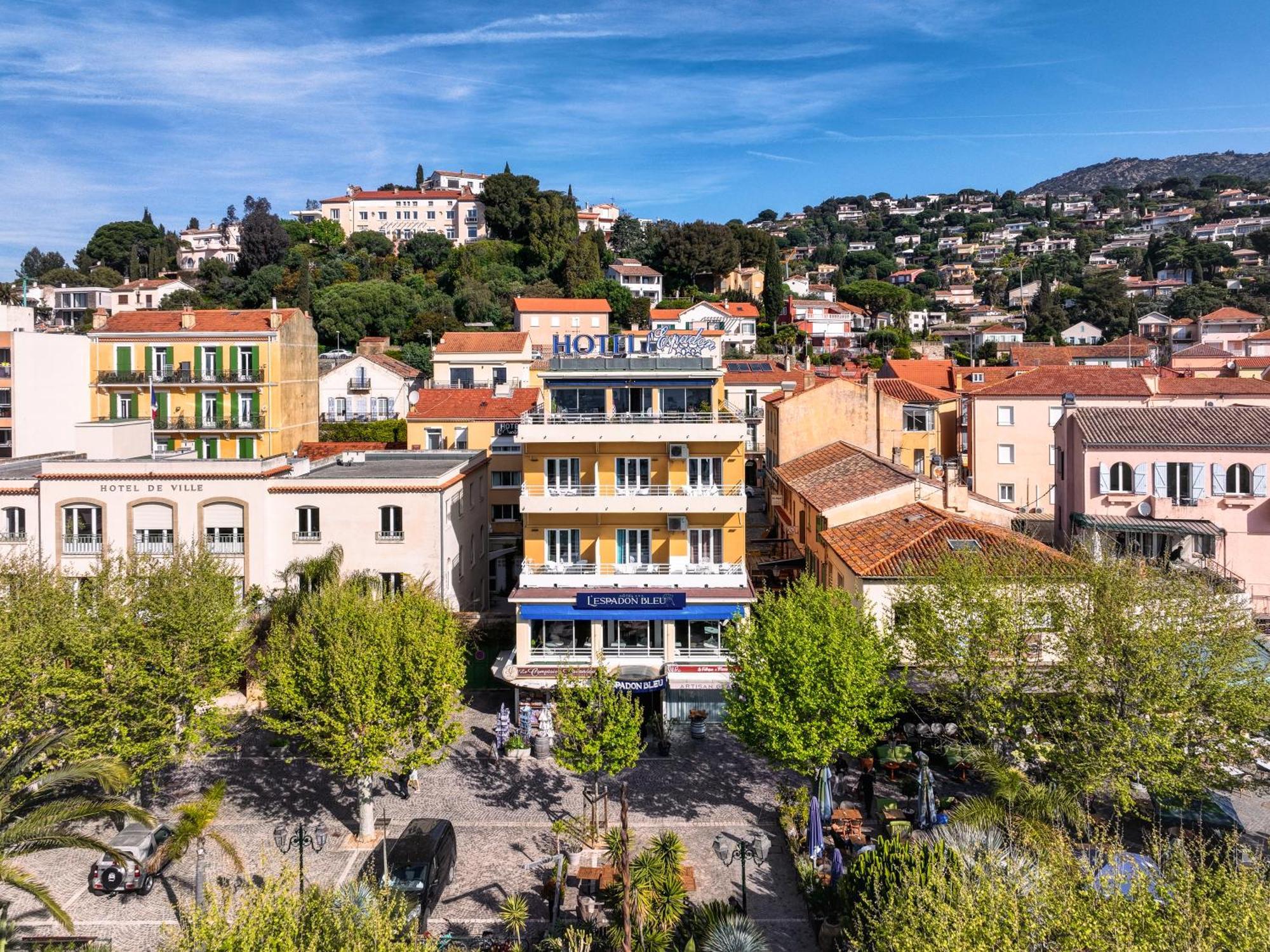 Hotel Espadon Bleu Le Lavandou Exterior foto