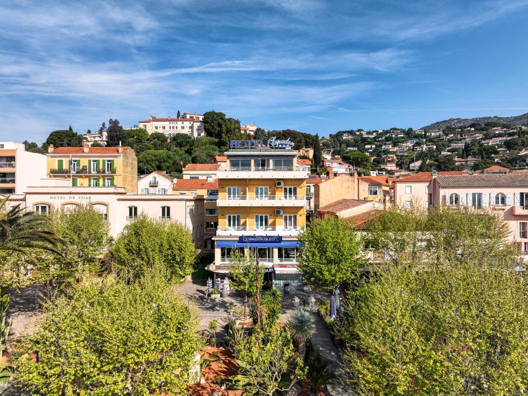 Hotel Espadon Bleu Le Lavandou Exterior foto