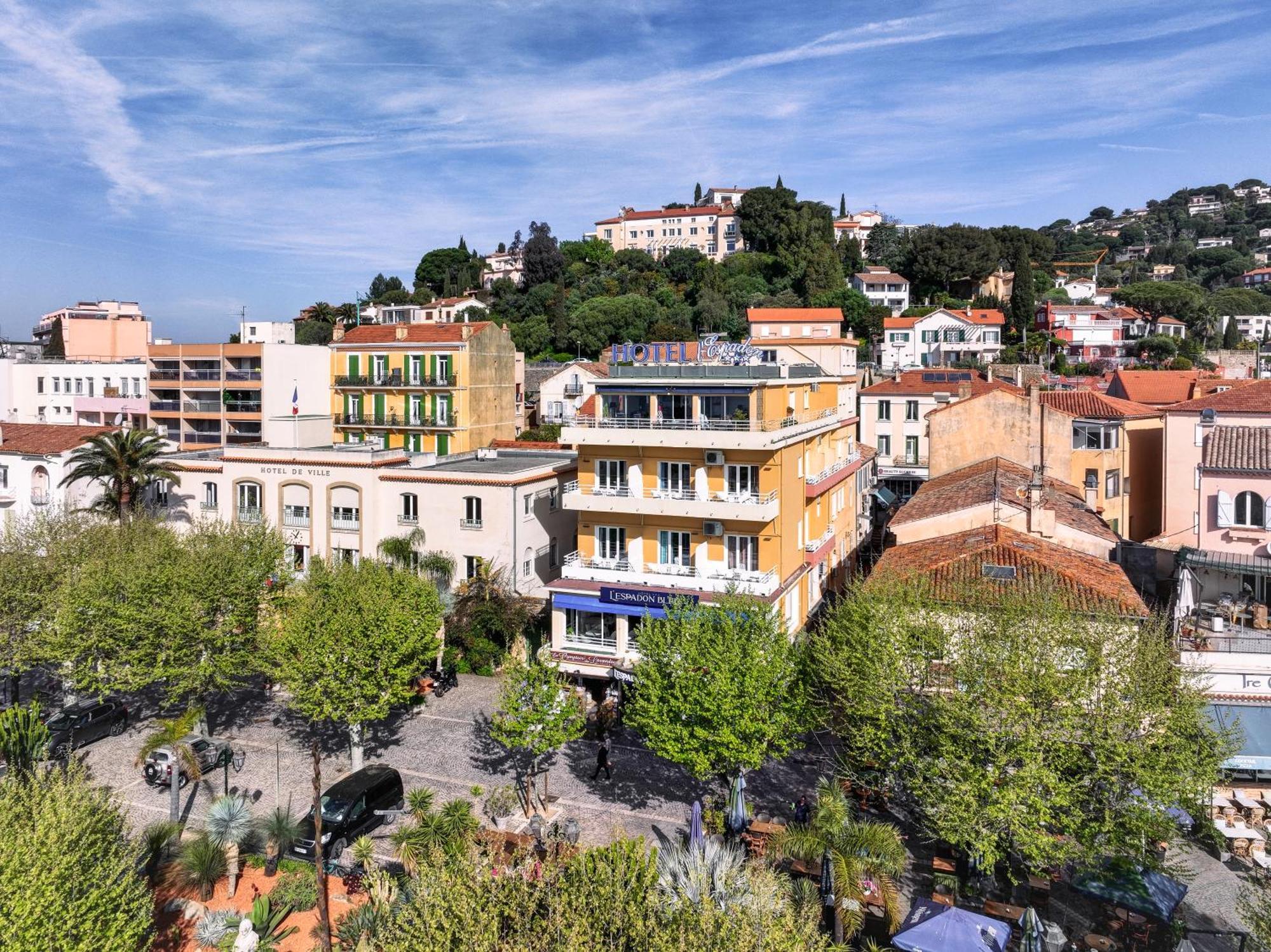Hotel Espadon Bleu Le Lavandou Exterior foto
