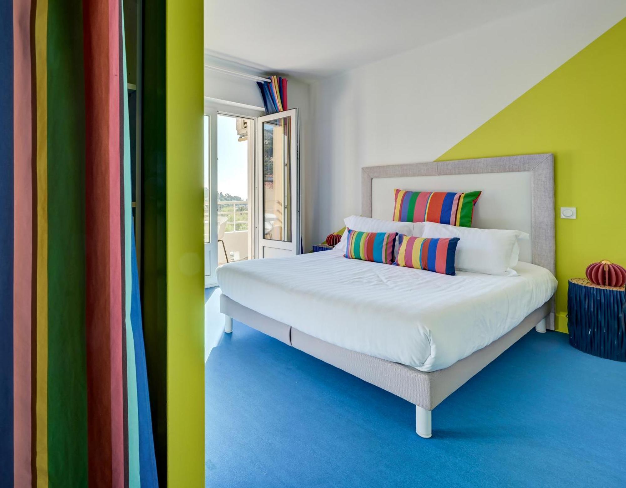 Hotel Espadon Bleu Le Lavandou Exterior foto