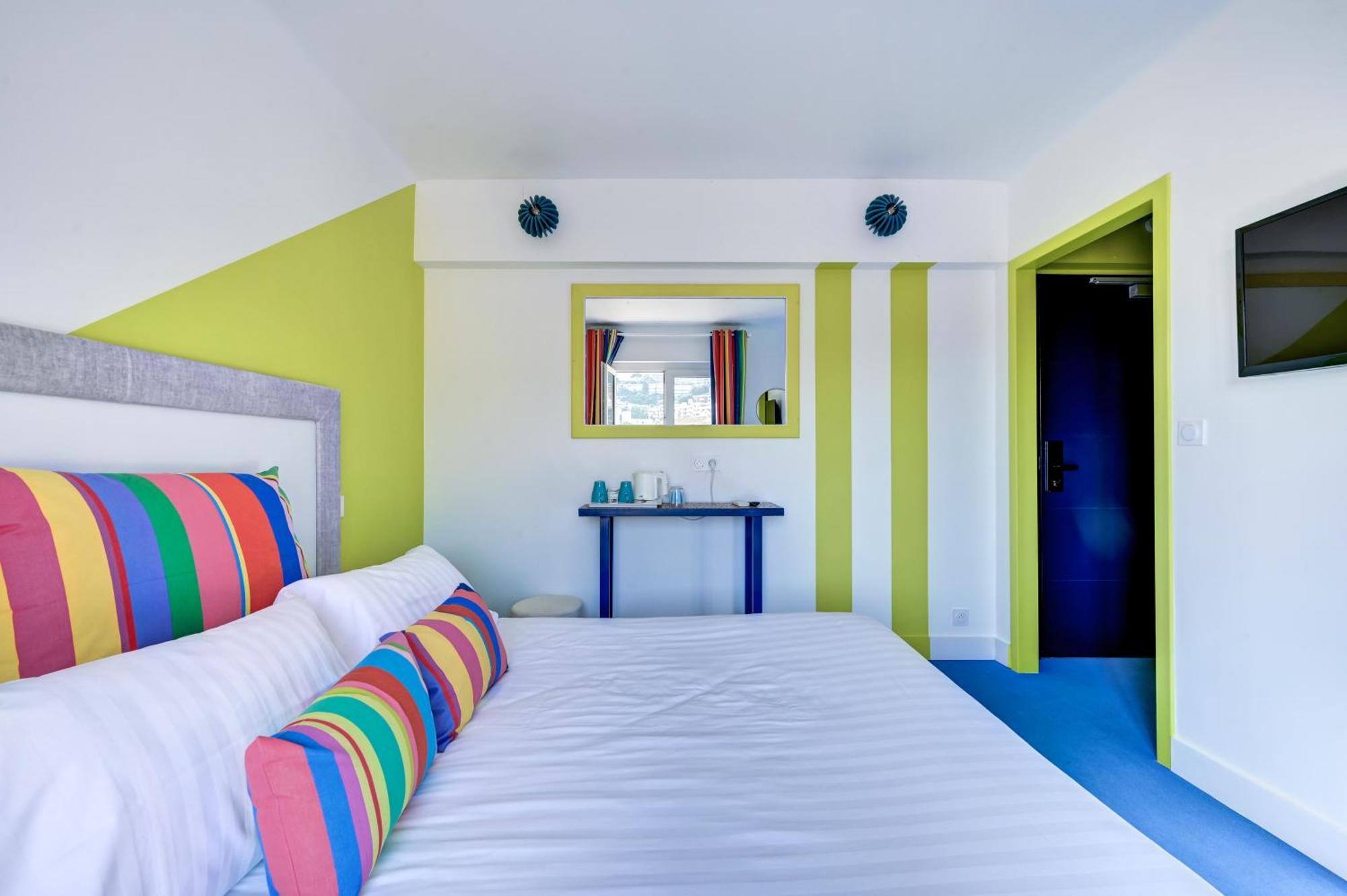 Hotel Espadon Bleu Le Lavandou Exterior foto