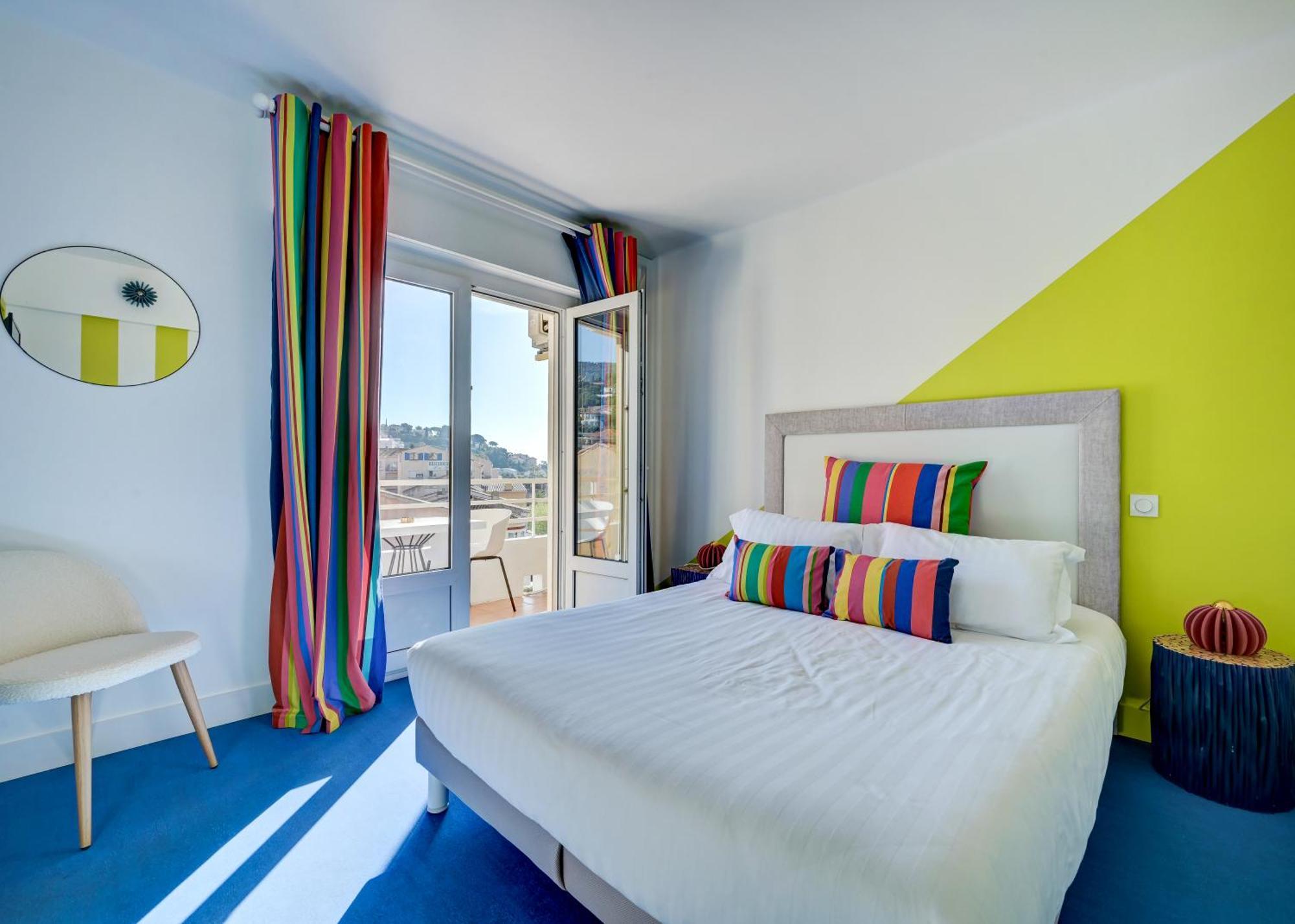 Hotel Espadon Bleu Le Lavandou Exterior foto